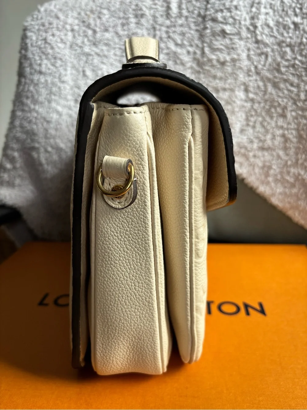 Louis Vuitton louis vuitton